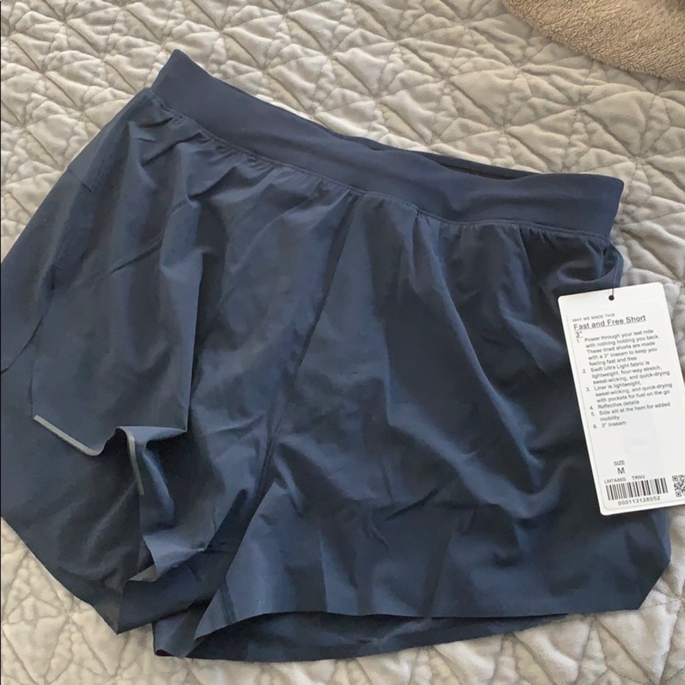 Navy Fast and Free 3” shorts